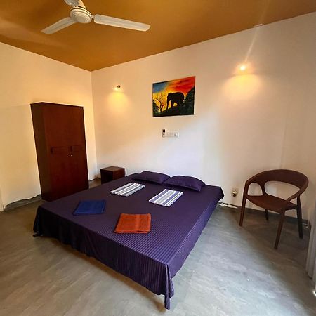 The Hostel Mirissa Exterior photo